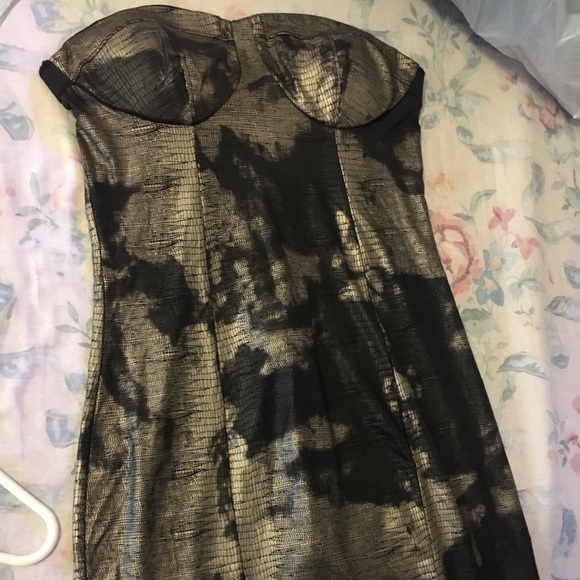 Mini dress - Picture 2 of 3